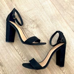 Black heels size 6